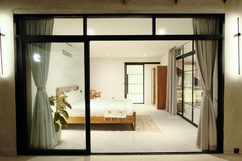 Manresa Villa Bali 2 Canggu Exteriör bild